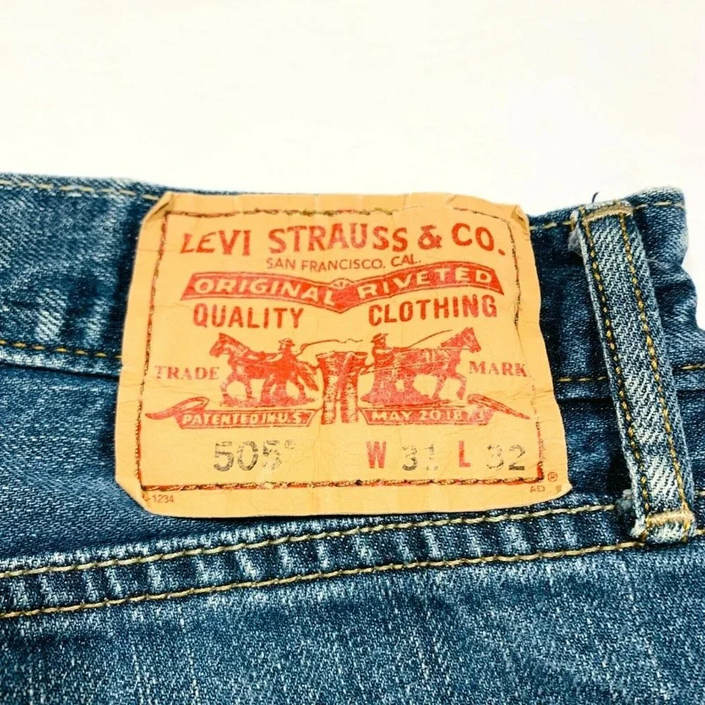 Levi's 505 Straight Fit Jeans Distressed Faded Whisker Red Tab Dark W31xL32 NWOT
